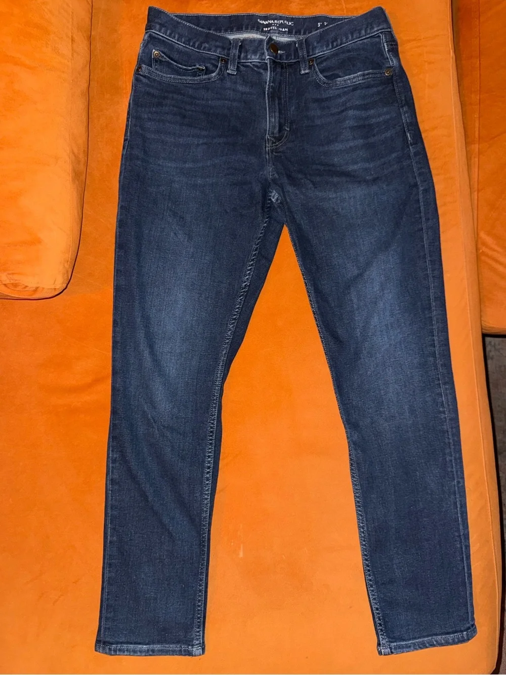 Men's Banana Republic Dark Blue Distressed, “Traveler Jean” Size 31x30